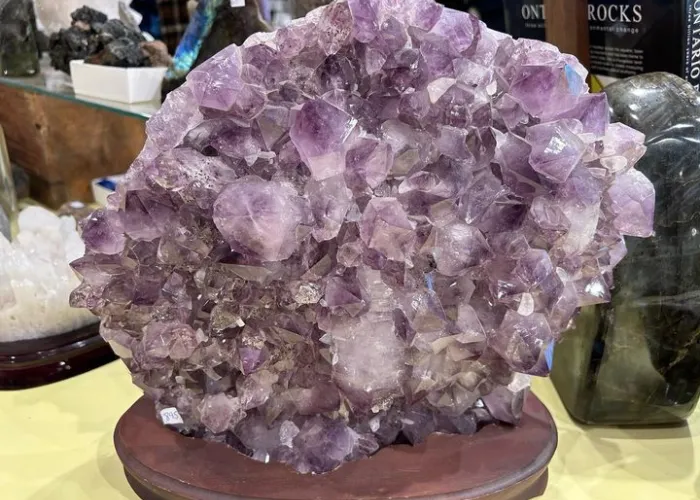 Image of a large gem on display on a table